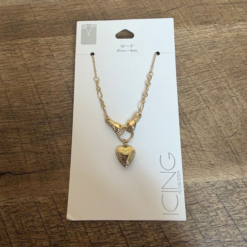 NWT Holding onto love gold tone necklace heart